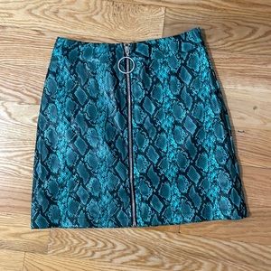 Tiger Mist Teal Snake Patterned Mini Skirt - Small